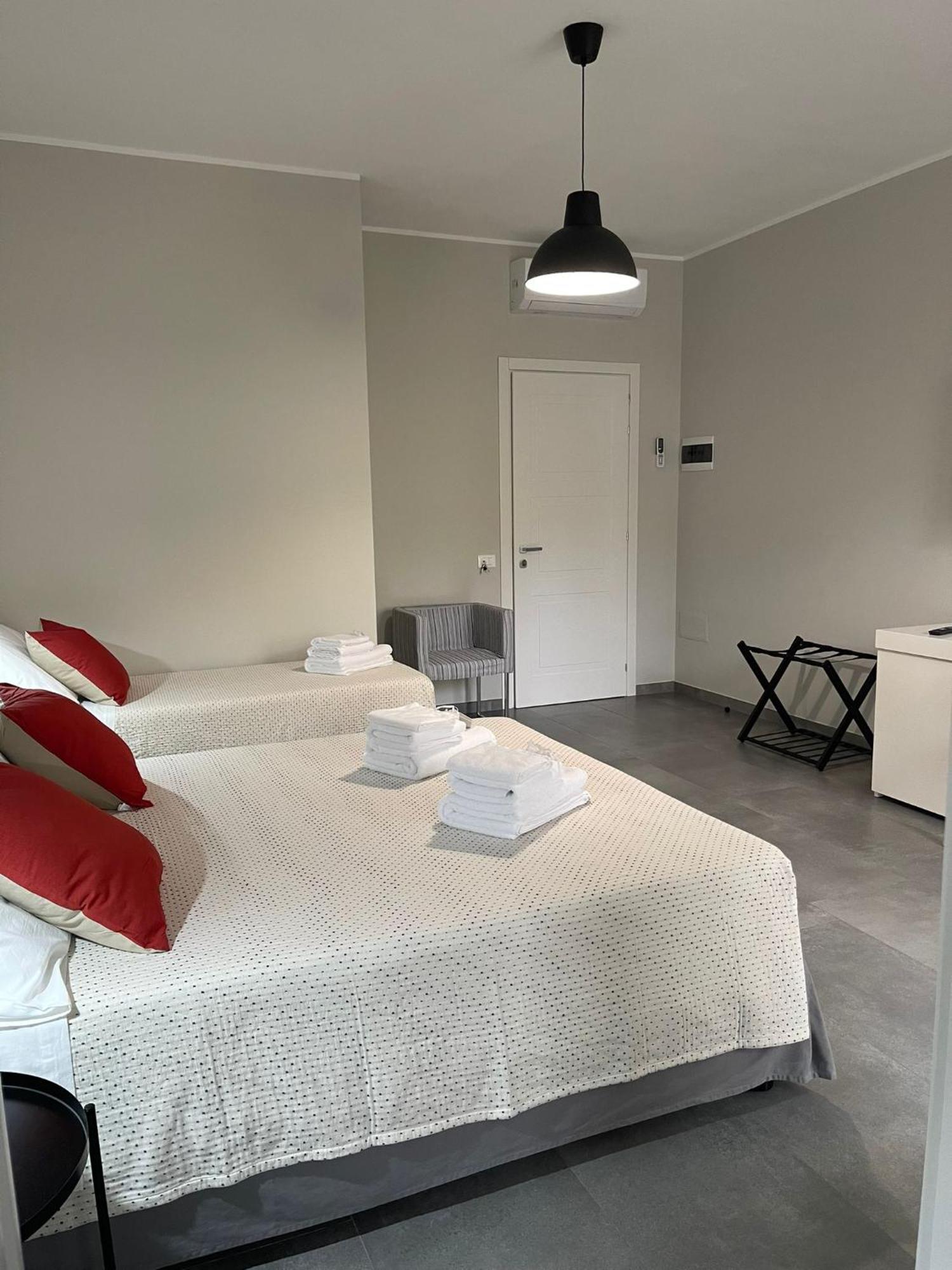 Viariva Rooms Cagliari Exteriör bild
